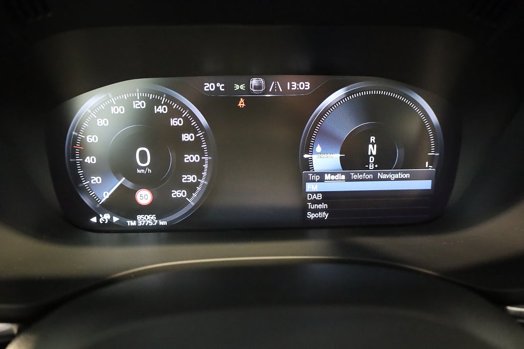 Volvo XC60 Recharge T8 AWD Inscription Orrefors Pano H&K 360° 2021
