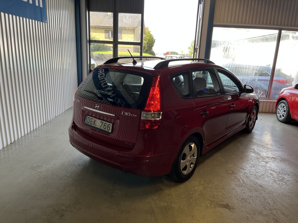 Hyundai i30 cw 1.6 CRDi Select Euro 5 2011, bild 4/32