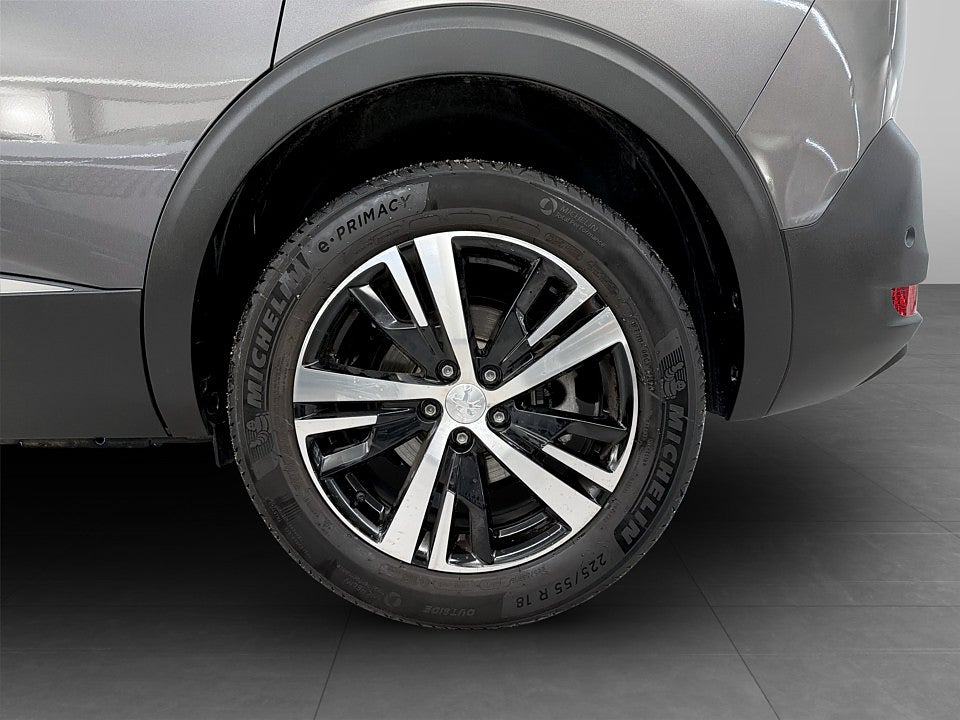 Bild på Peugeot 5008 GT 1.2 PT 130hk Aut 7-SITS B-KAMERA CARPLAY