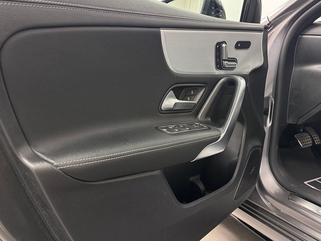 Mercedes-Benz A 2021 - miniatyr 12