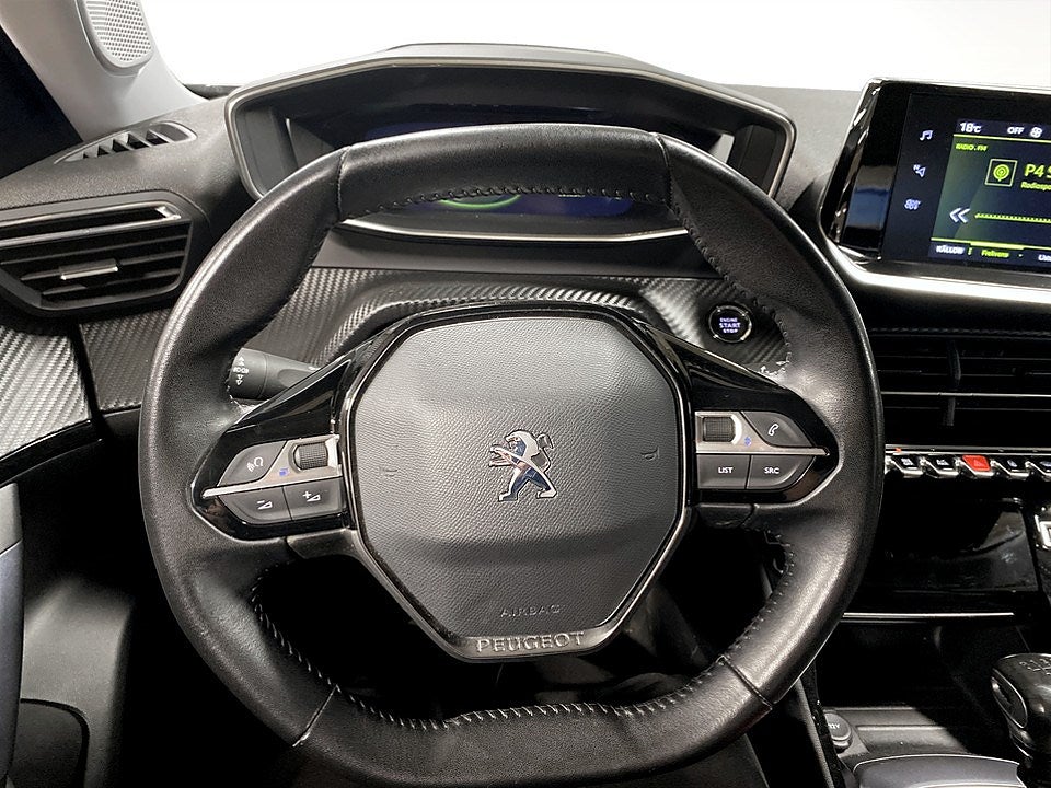 Bild på Peugeot 2008 Allure 1.2 PT 130hk - B-KAMERA, CARPLAY