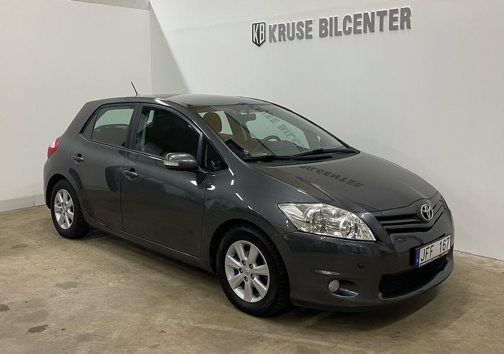 Toyota Auris 5-dörrar 1.4 D-4D Plus 1Ägare/Ny servad/Drag