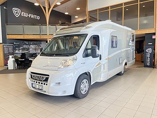 Husbil-halvintegrerad Hymer T 674 SL