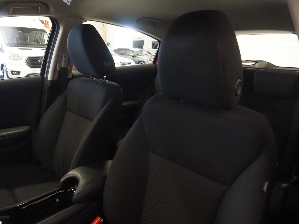 Honda HR-V 1.5 i-VTEC CVT Automat Farthållare P-Sensorer 2016