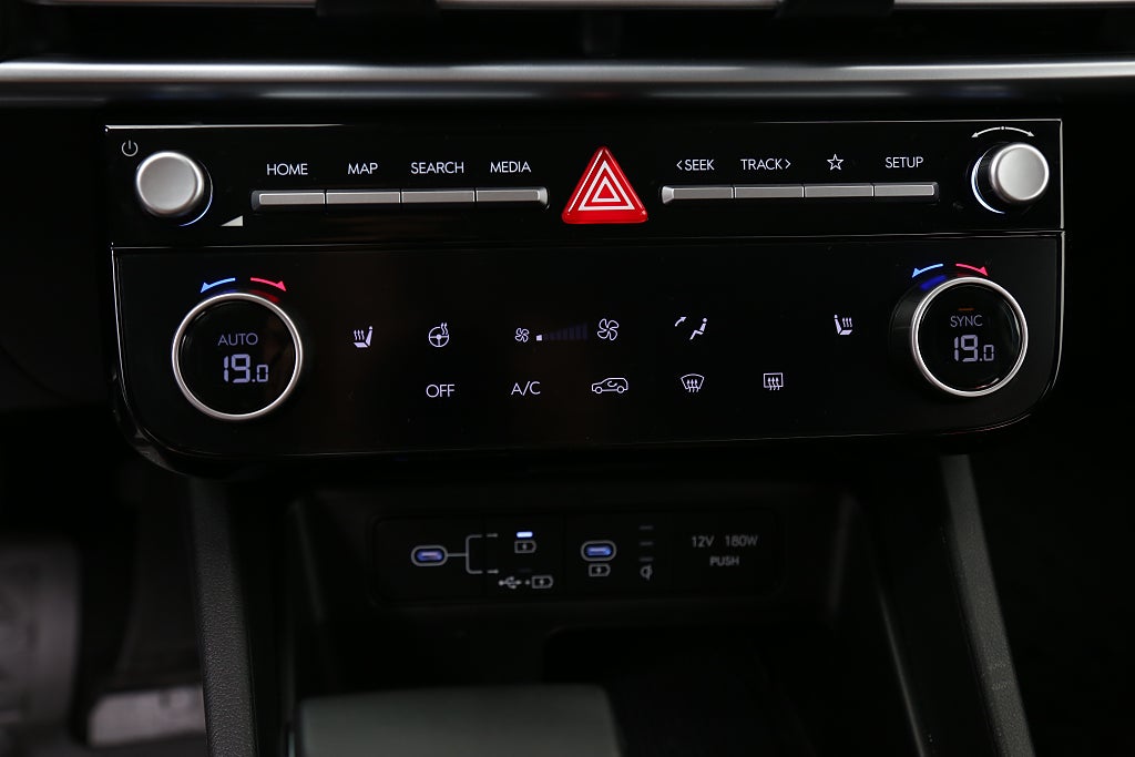 Hyundai Tucson 1.6 T-GDI DCT Essential | Moms 2025