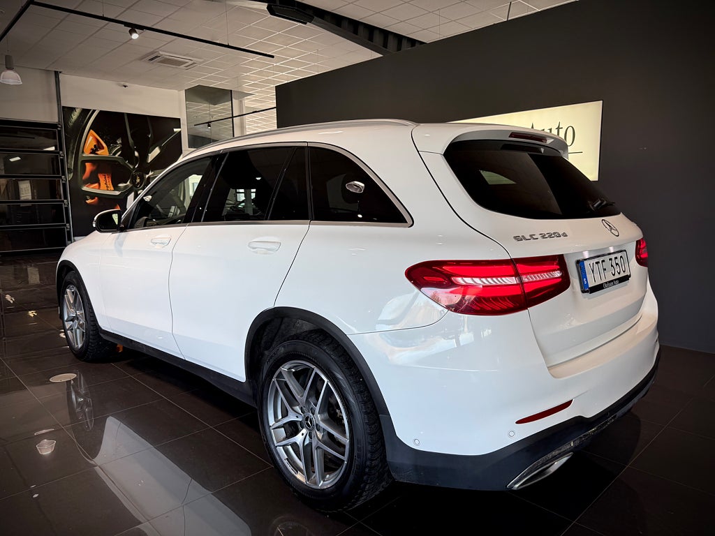 Mercedes-Benz GLC 220 d 4MATIC AMG Värmare Glastak Burmester - bild 2