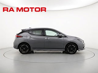 Halvkombi Nissan Leaf 5 av 26