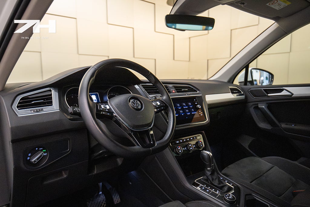 Volkswagen Tiguan 1.4 TSI 4M Base / Adapt farth. / Kamera / Kupévärmare