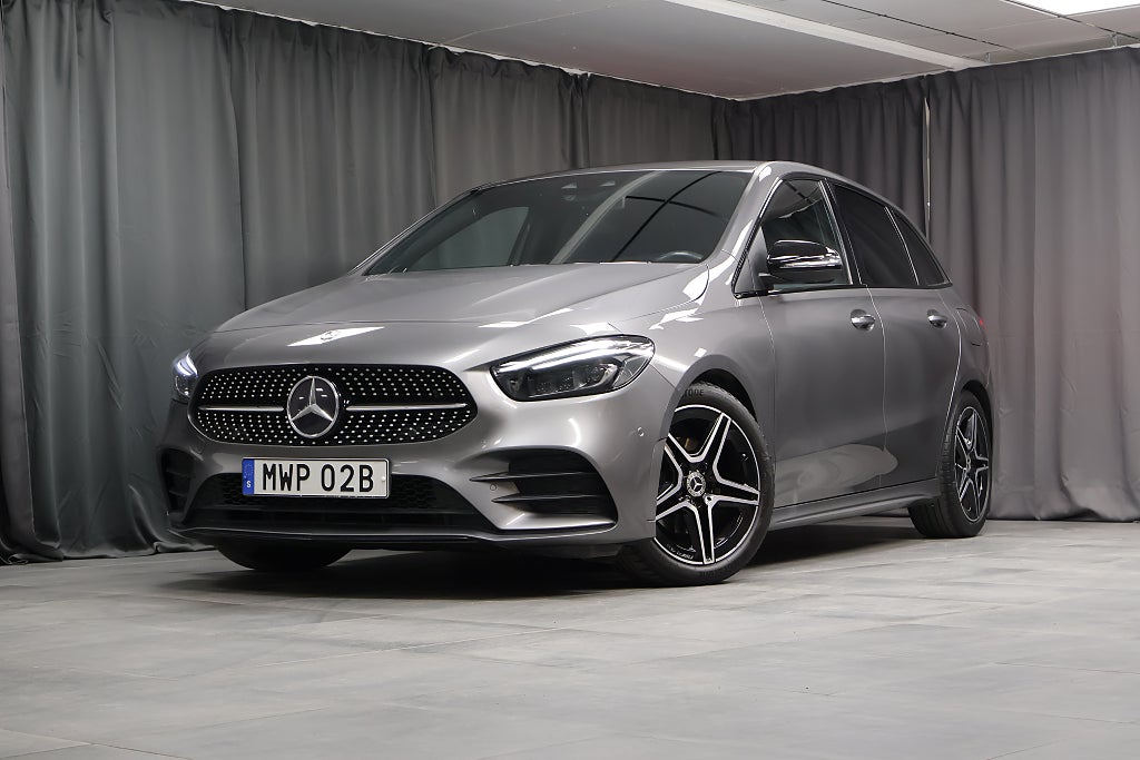 Mercedes-Benz B 200 d AMG Premium Burmester Värmare Drag Night 