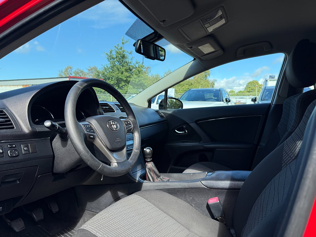 Toyota Avensis Kombi 1.8 Valvematic Business