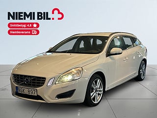 Volvo V60 D4 AWD Aut Momentum Dvärm/Skinn/Drag/Psens/Xenon