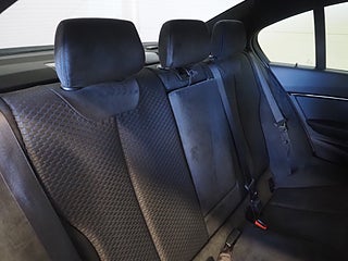 Sedan BMW 330e 12 av 21