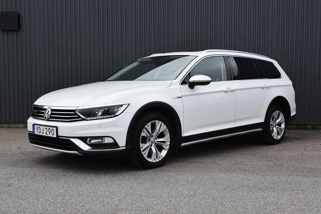 Volkswagen Passat Alltrack 2.0 TDI 4Motion Alltrack / Panorama 360 Drag Värmare 