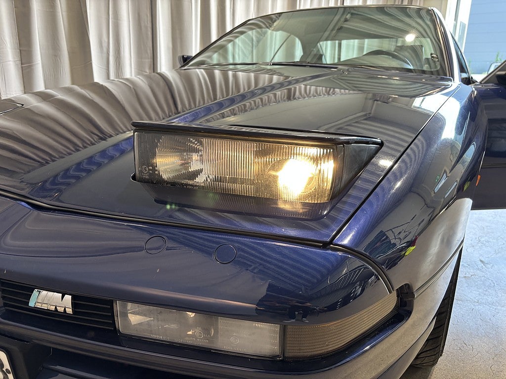 BMW 850 i 300hk