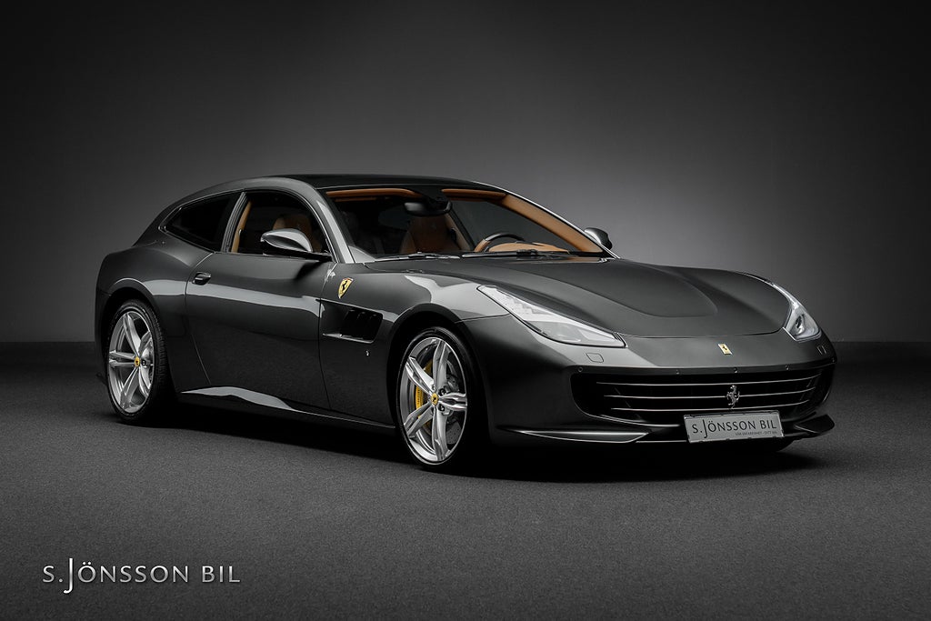 Ferrari Lusso GTC4 V12 / Grigio Silverstone / Cuoio