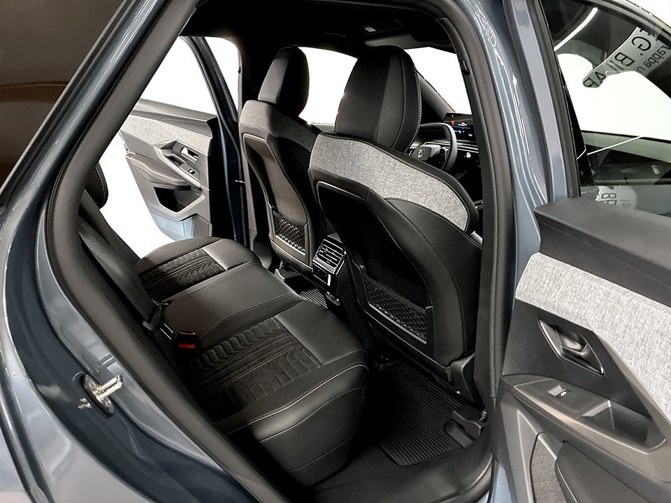 Bild på Peugeot E-3008 Edition Ultimate+ 4WD - OMGÅENDE LEVERANS!