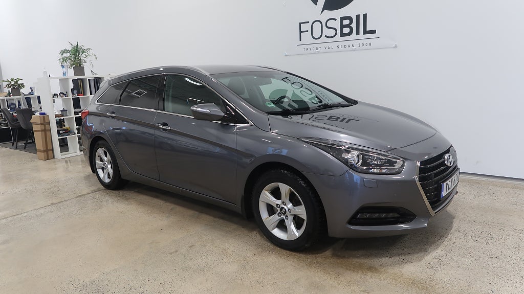 Hyundai i40 1.7 CRDi ComfortPlus Navi-Värmare-Drag-Kamera-SoV