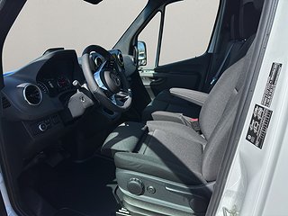 Transportbil - Skåp Mercedes-Benz Sprinter 8 av 14