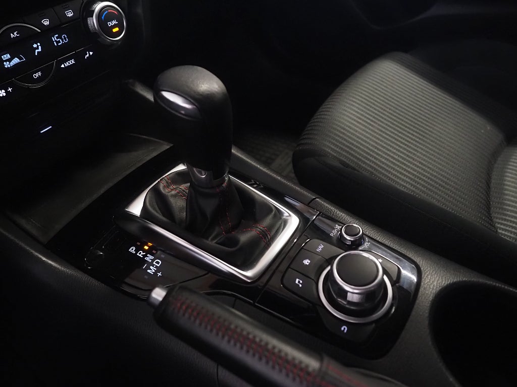Mazda 3 Sport 2.0 120hk SKYACTIV-G Automat | Dragkrok | Navi | 2014