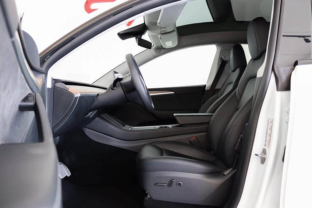 Tesla Model Y Performance Autopilot Drag