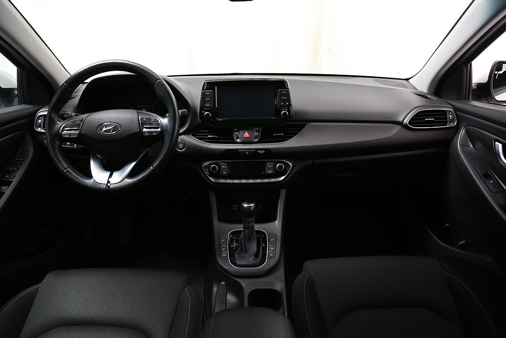 Hyundai i30 1,4 T-GDi 140hk Trend Kombi Aut Kamera Keyless Drag 2020