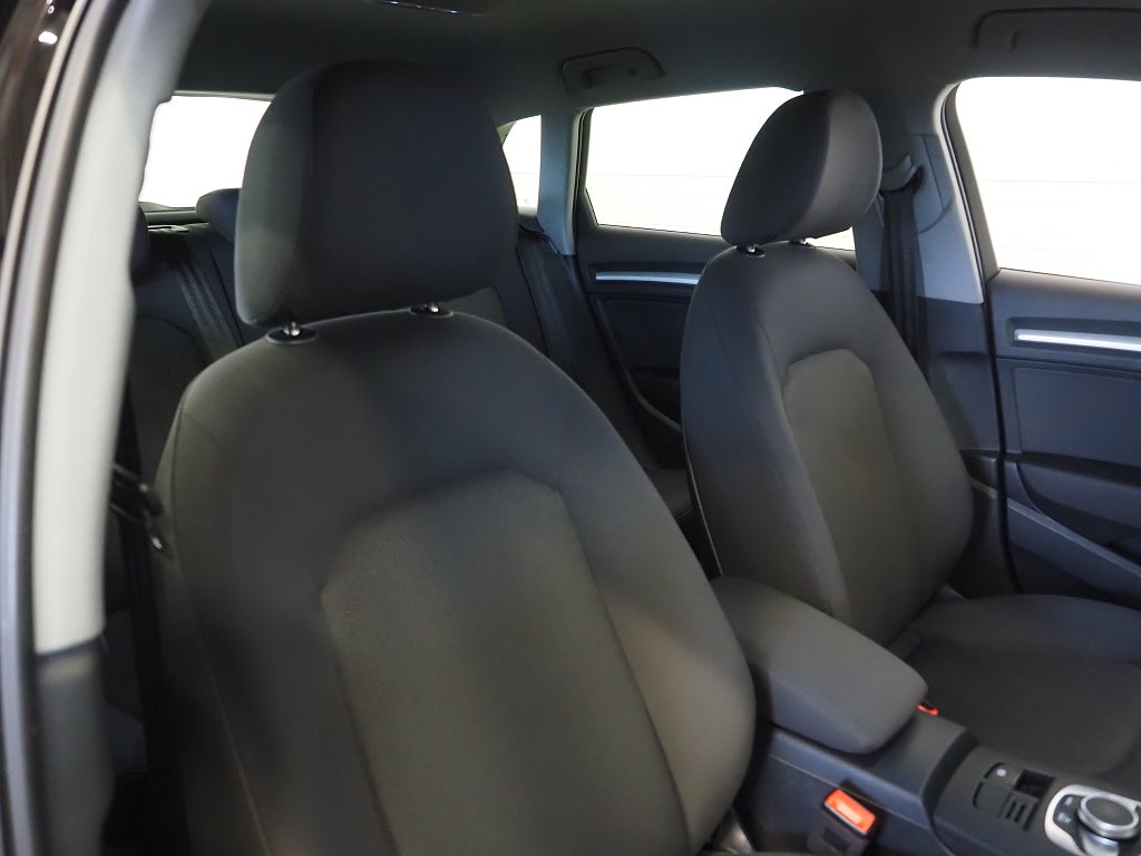 Audi A3 Sportback 35 TFSI 150hk Proline | Dragkrok | 2020