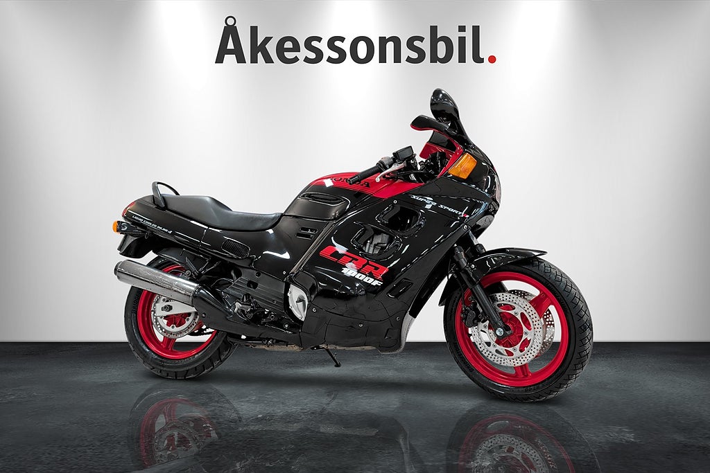 Honda CBR 1000 F 135 HK