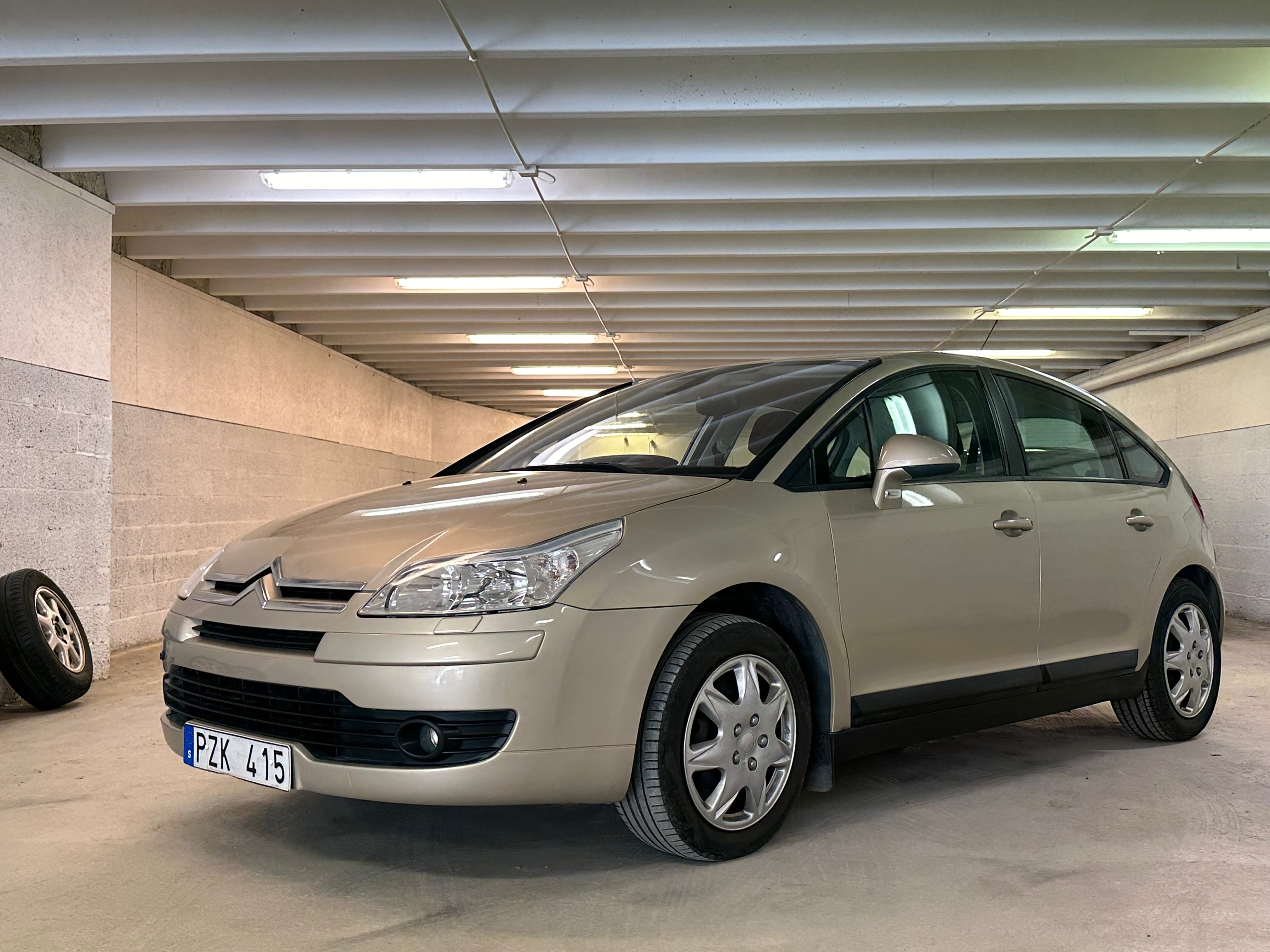 Citroen C4 1.6 HDiF EGS 109hk, bild 6/18