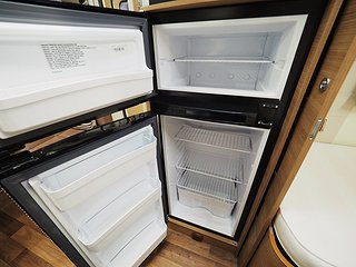 Husbil-halvintegrerad Elnagh T-loft 531 15 av 26