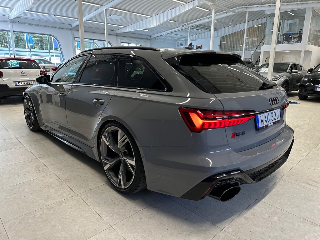 Audi A6 RS 6 Avant B&O/PANO/MATRIX/VALCONA/22"/Sv.Såld/360