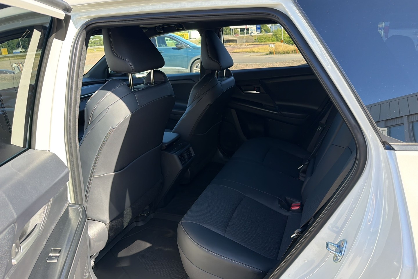 Subaru E-Outback Touring+ 74.7 kWh AWD 2026, bild 7/10
