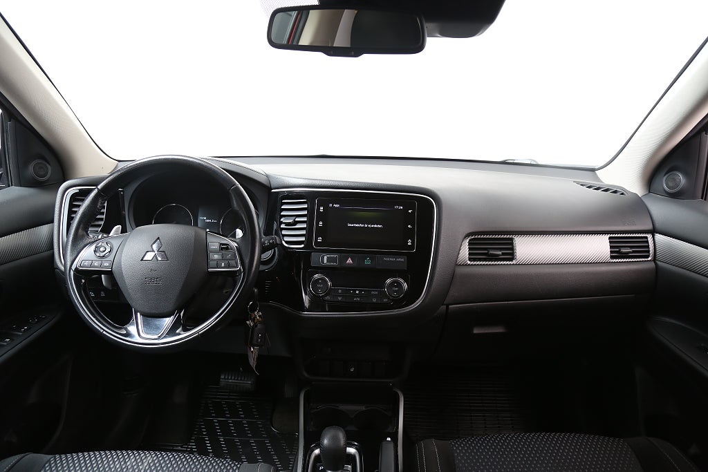 Mitsubishi Outlander 2,0 MIVEC 150hk CVT Komfort 7-Sits 2017