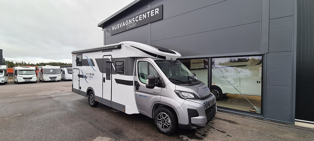 Ci Magis 87 XT Air Edition "Långbädd, automat, Truma AC, solceller"