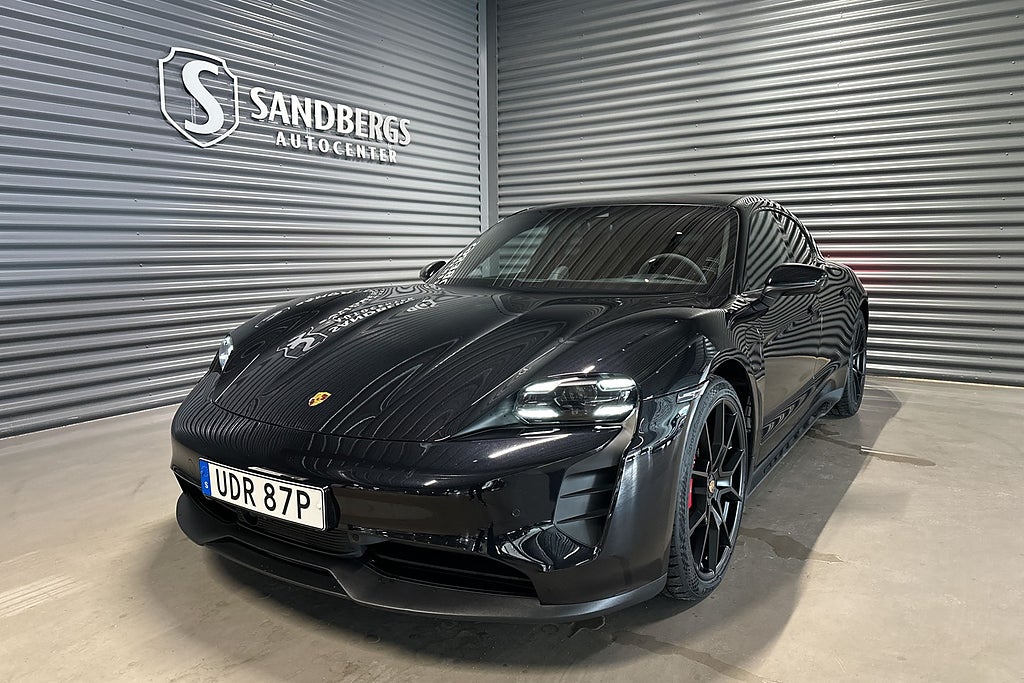 Porsche Taycan GTS Sport Turismo 360-kam Panorama BOSE Luft 18-vägs