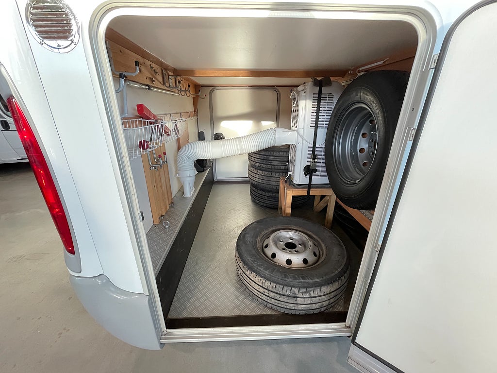 Knaus Sun TI 650 /Dubbla batterier/Fint skick/Kamera/Stödben/4 bältad - Knaus