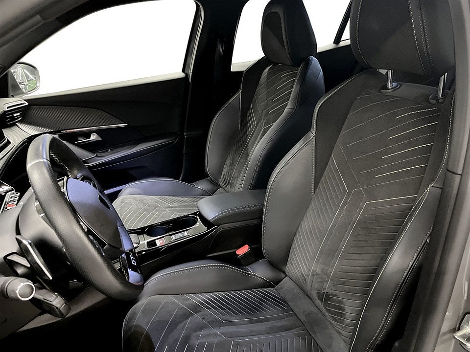 Bild på Peugeot 2008 GT 1.2 PT 130hk Aut - 360-KAMERA, ELSTOL