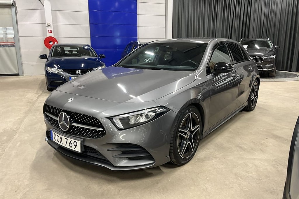 Mercedes-Benz A180 *V-hjul/Backkamera/SE SPEC*