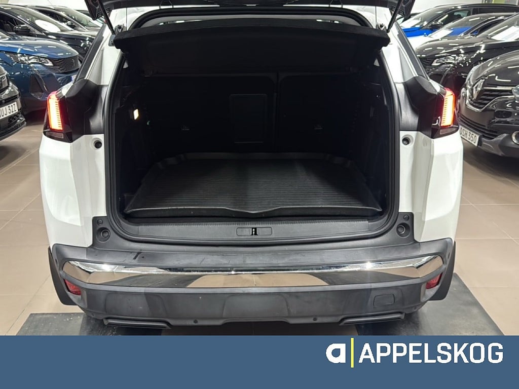 Peugeot 3008 ALLURE 130 AUT |RÄNTA 3,99%|V-HJUL INGÅR| thumbnail