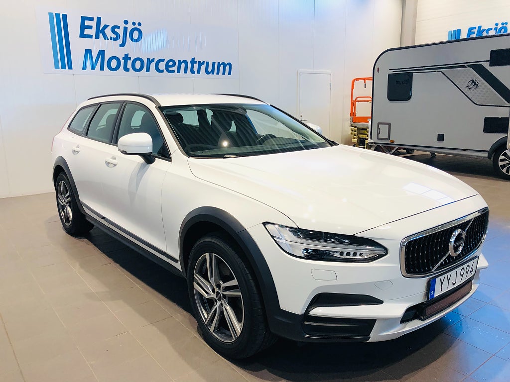 Volvo V90 Cross Country D4 AWD Kinetic *Drag/S/V-Hjul*