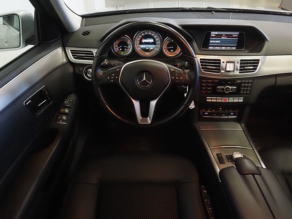 Mercedes-Benz E 220 T 7G-Tronic 170hk  Avantgarde Låga mil!