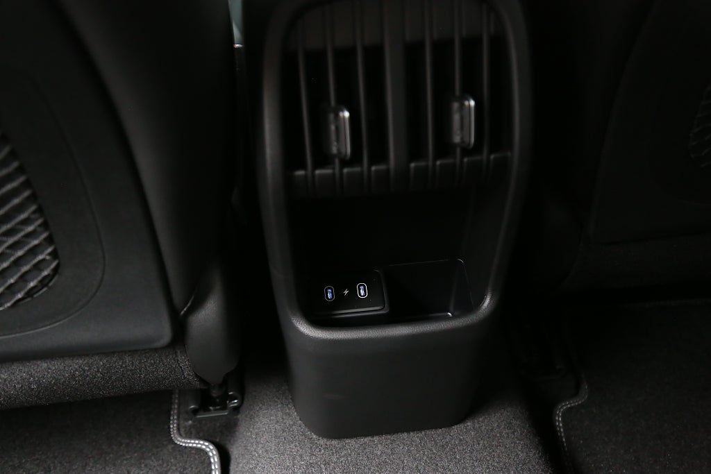 Hyundai Kona Hybrid 1.6 GDi DCT Advanced 360-kamera | Moms