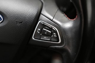 SUV Ford Kuga 16 av 23