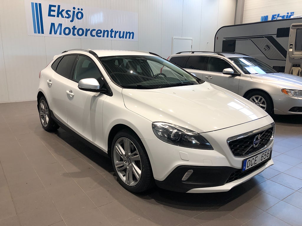 Volvo V40 Cross Country T4 AWD Geartronic Momentum *S/V-Hjul, Drag*