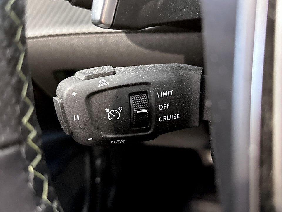 Bild på Peugeot 2008 GT Pack 1.2 PT 130hk Aut B-KAMERA NAVI