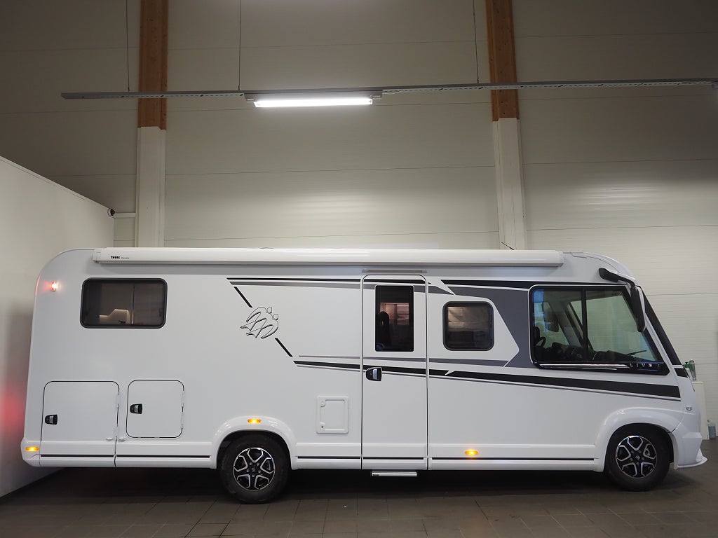 Knaus L!ve I 700 MEG 180hk I ALDE I Låga långbäddar