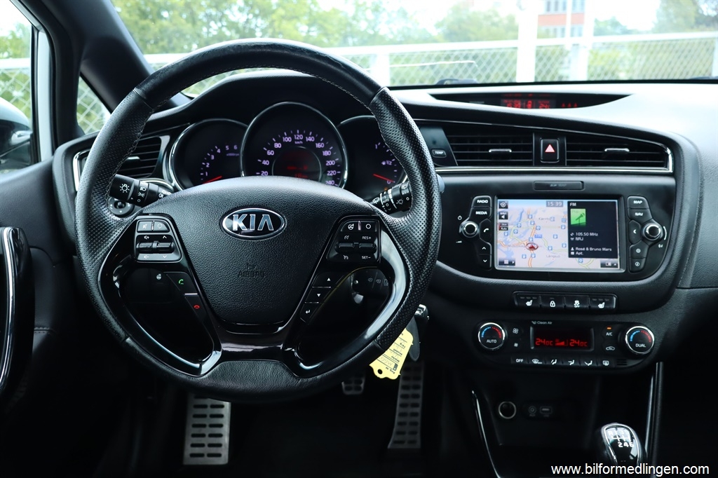 Kia Ceed SPORTSWAGON 1.6 CRDi FWD 136hk 2016, photo 6/41