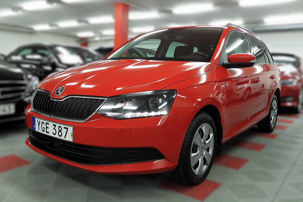 Skoda Fabia Kombi 1.2 TSI Ambition Drag SoV Hjul Adptiv -farthållar