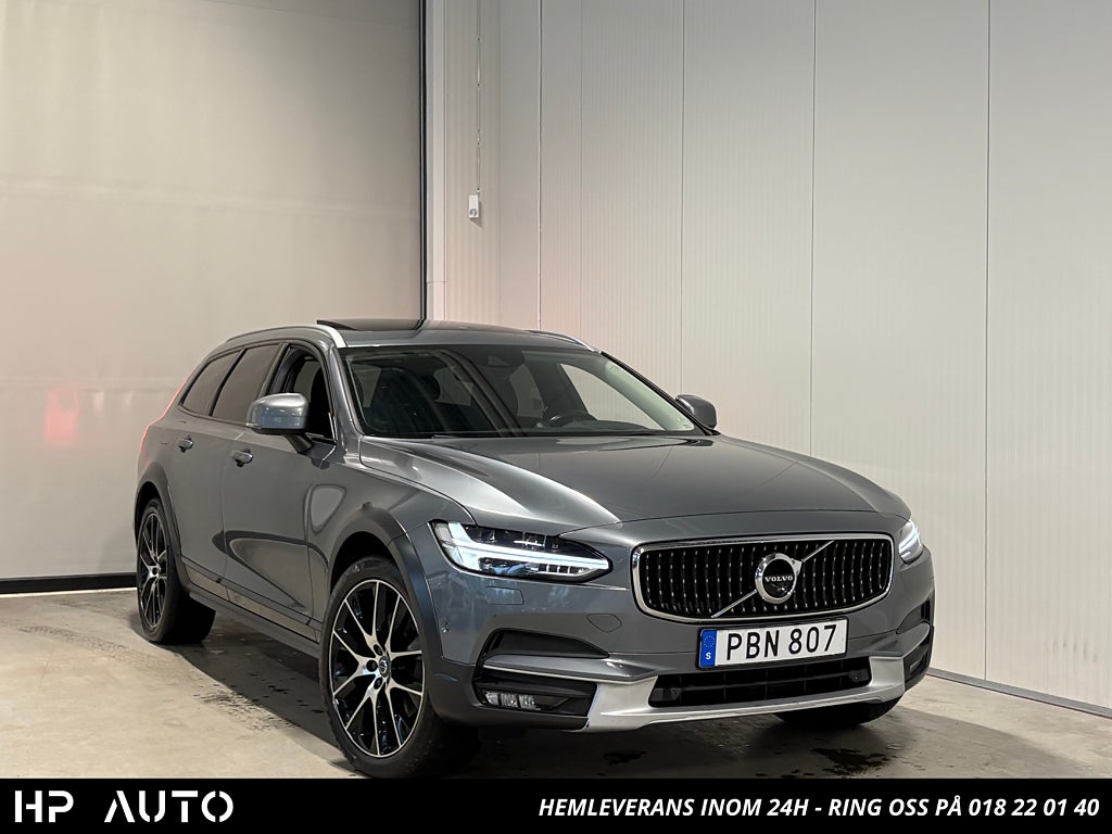 Volvo V90 Cross Country D5 AWD 235hk Pro Edition Pano B&W 360°Lounge HUD Drag