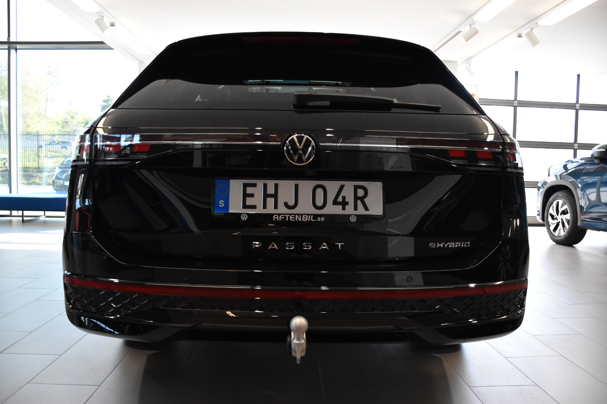 Volkswagen Passat eHybrid 272hk R-Line 2026, bild 7/50