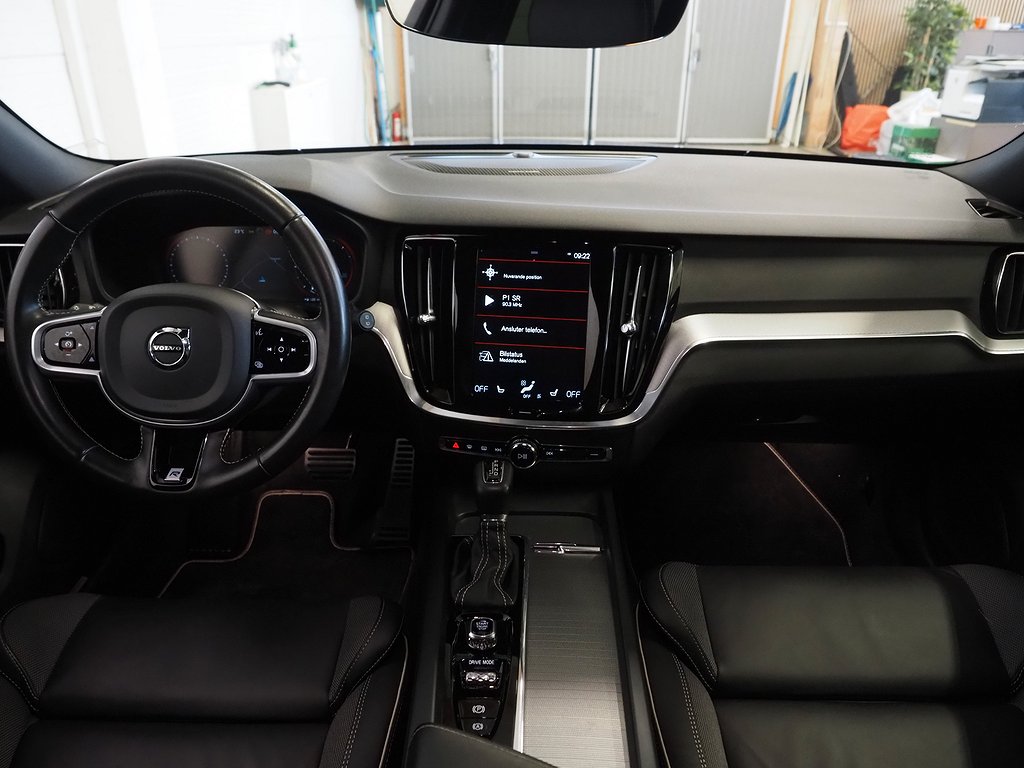 Volvo V60 D3 150hk R-Design Aut H/K Navi Teknikpaket 2020